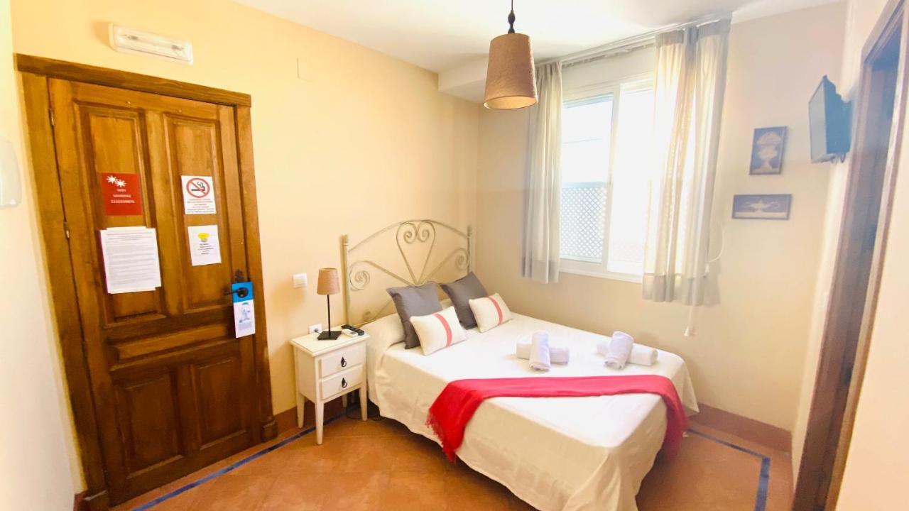 Hostel Plaza Mayor Corredera Kordoba Bagian luar foto