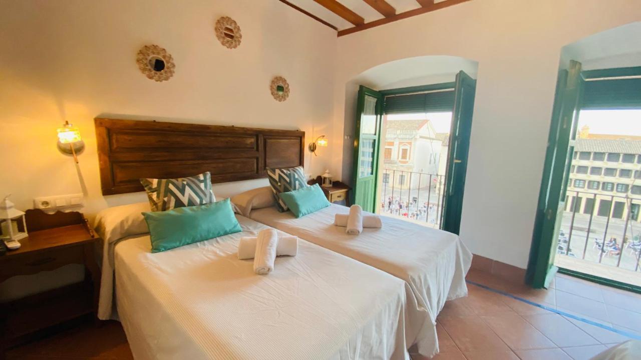 Hostel Plaza Mayor Corredera Kordoba Bagian luar foto
